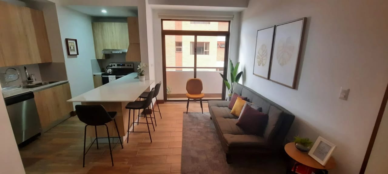 A un paso de Oakland Renta 1 habitación amueblado — foto 2 de 13