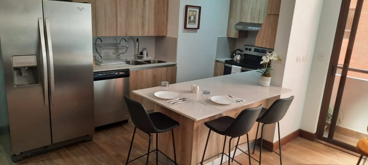 A un paso de Oakland Renta 1 habitación amueblado — foto 5 de 13