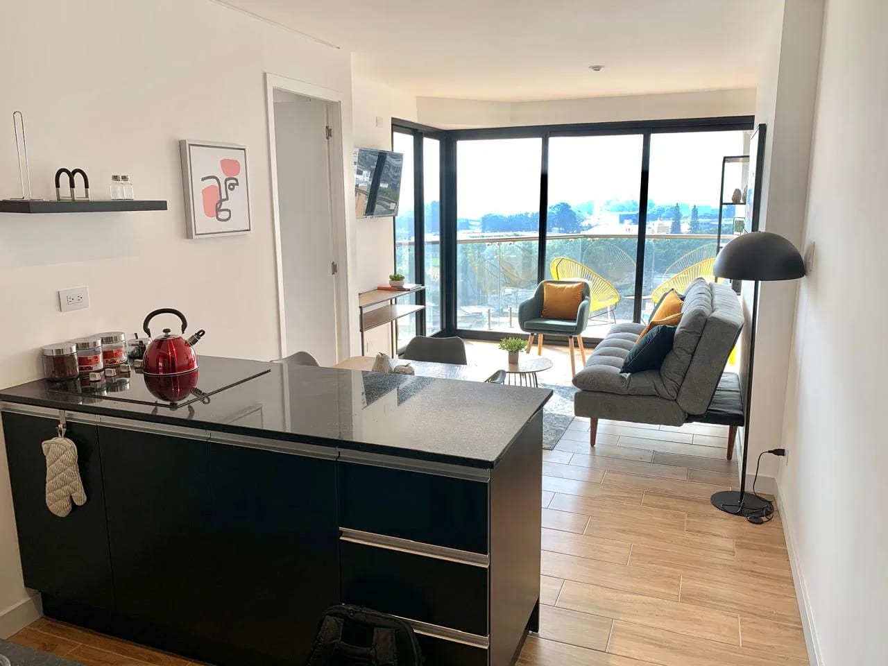 QUO amueblado 1 habitación — foto 1 de 6