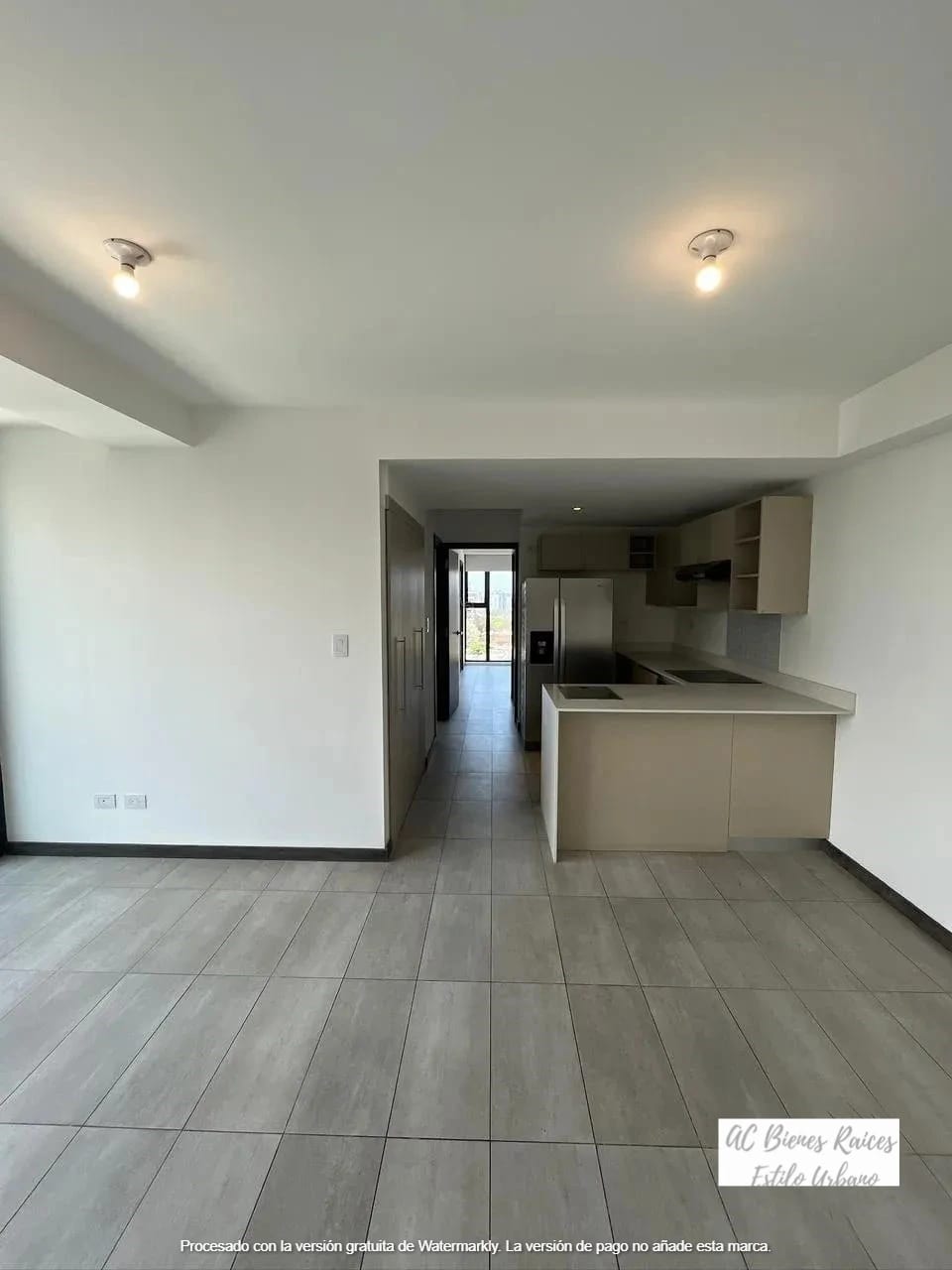 Renta y venta zona 15 2 habitaciones — foto 1 de 13