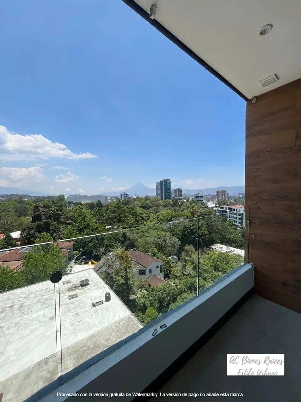 Renta y venta zona 15 2 habitaciones — foto 3 de 13