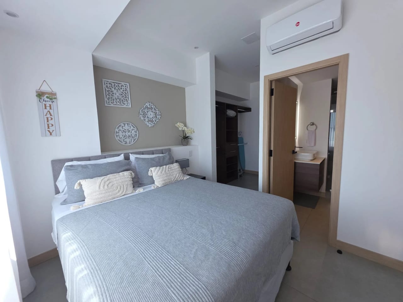 Renta amueblado en zona 10 2 habitaciones — foto 6 de 14
