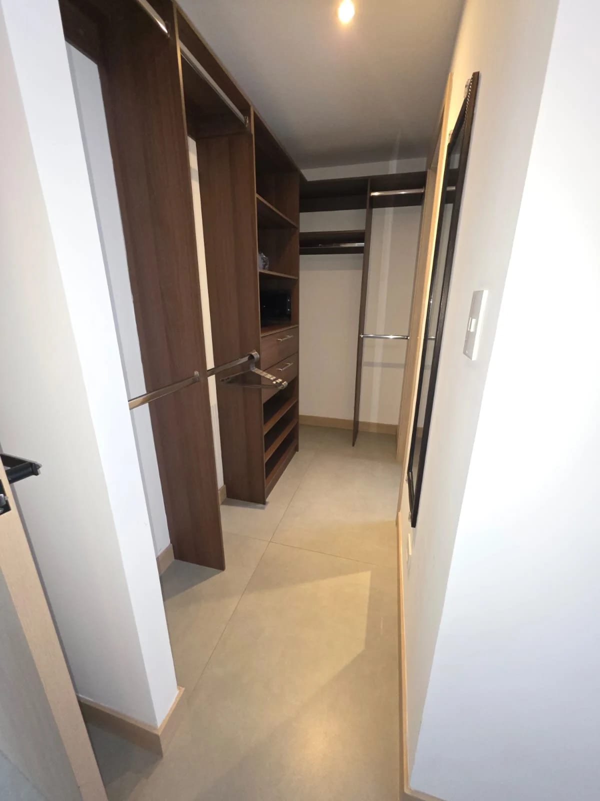 Renta amueblado en zona 10 2 habitaciones — foto 8 de 14