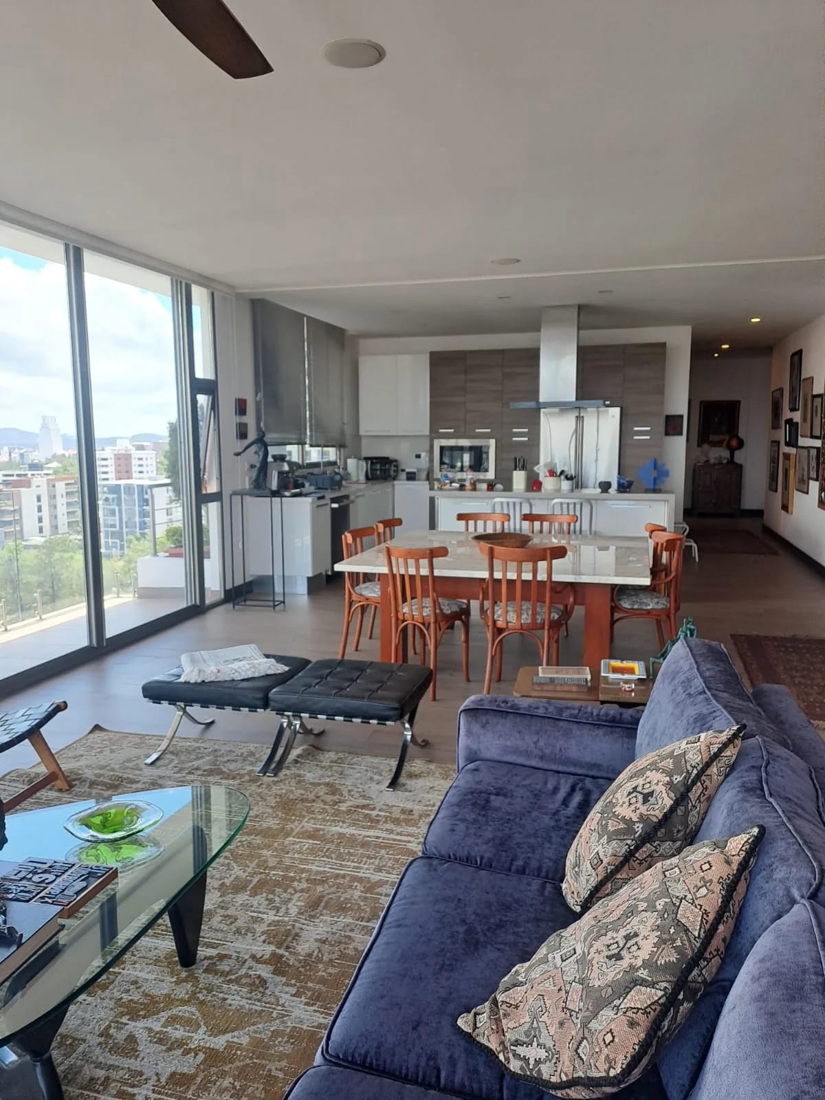 Torre Caprese zona 15 VH 2 apto en venta /renta semi amueblado — foto 3 de 17