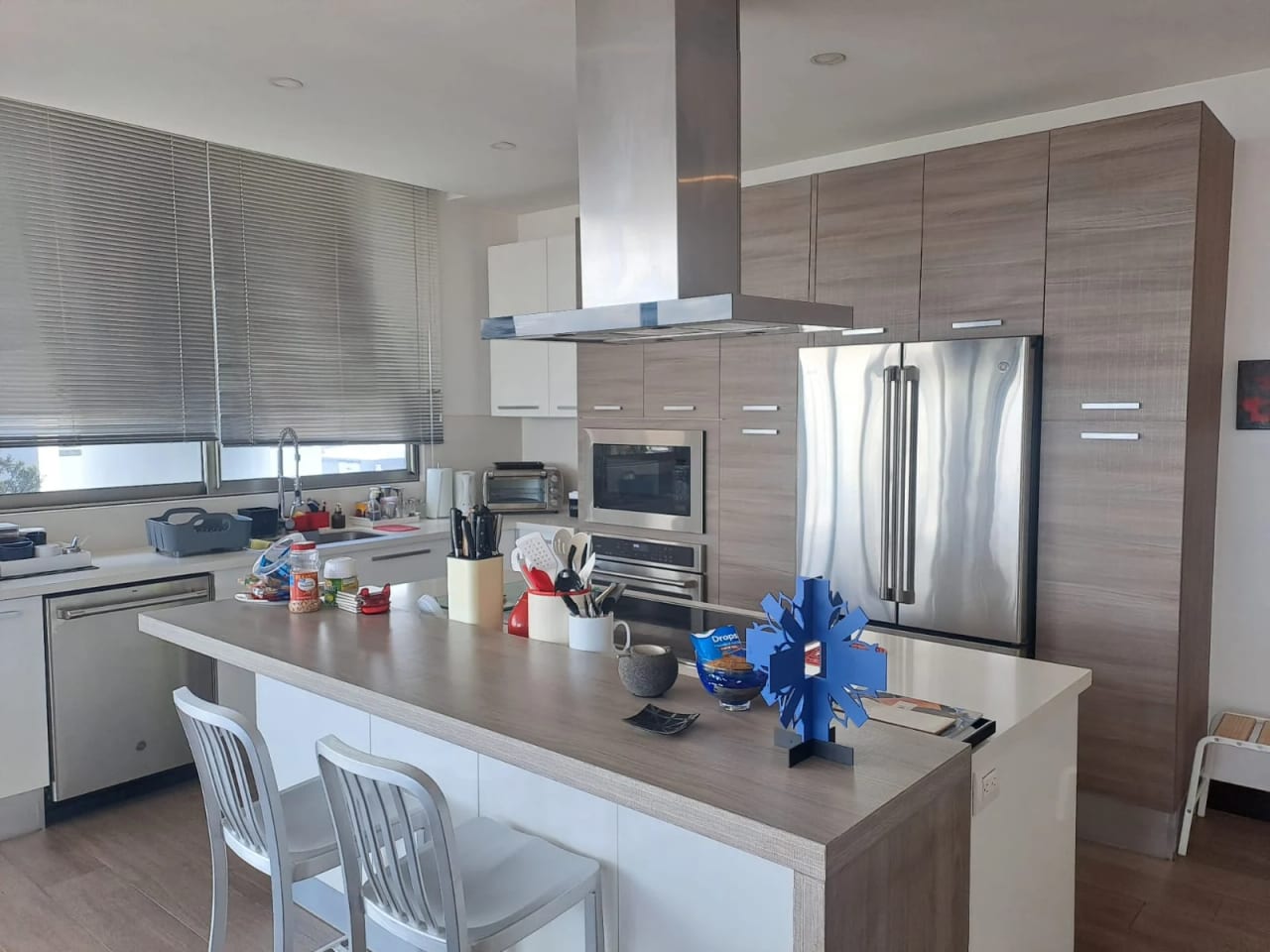 Torre Caprese zona 15 VH 2 apto en venta /renta semi amueblado — foto 6 de 17