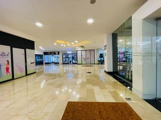 Local en Centro Comercial Pradera en renta — miniatura 2 de 6