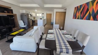 City House en venta zona 10 — miniatura 1 de 13