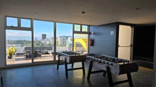 City House en venta zona 10 — miniatura 5 de 13