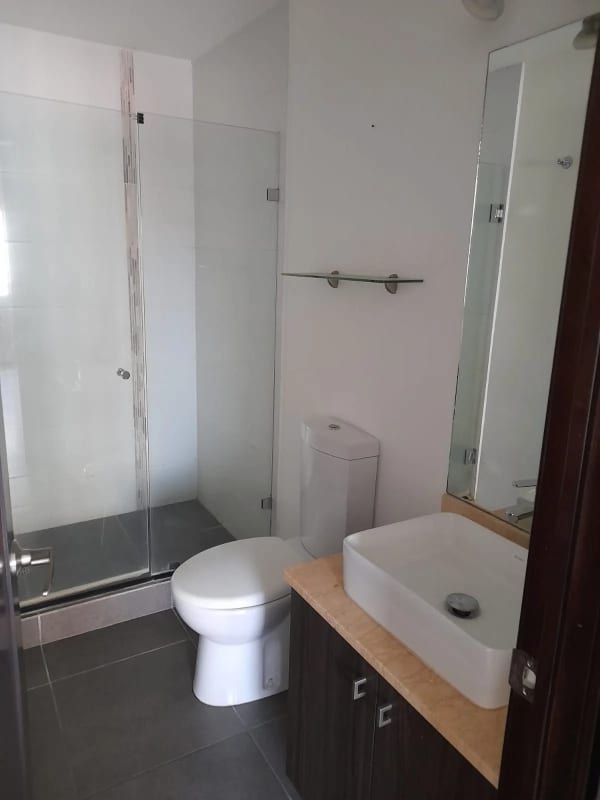 Amueblado 2 habitaciones zona 10 — foto 6 de 14