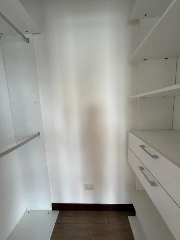 INVERSIONISTAS AVENIK ZONA 15 EN VENTA / RENTA — foto 6 de 11