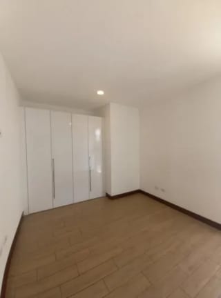 Inversionistas Venta apartamento Avenik de 2 hab — miniatura 8 de 14