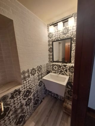 Lujoso apartamento en L Excellence zona 14 — miniatura 12 de 16