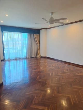 Lujoso apartamento en L Excellence zona 14 — miniatura 9 de 16